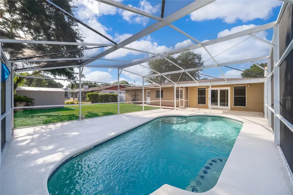 4707 Pinellas Drive Orlando FL 32812