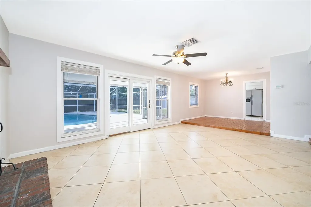 4707 Pinellas Drive Orlando FL 32812