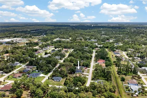 3658 Spinner Avenue North Port FL 34286