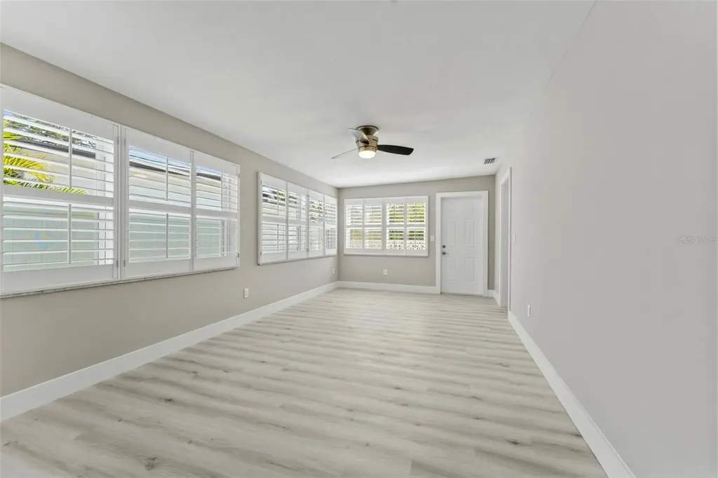 140 88th Avenue NE St Petersburg FL 33702