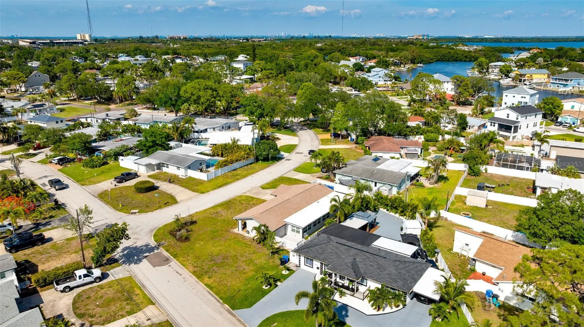 140 88th Avenue NE St Petersburg FL 33702