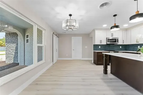 140 88th Avenue NE St Petersburg FL 33702