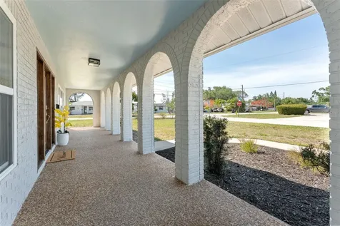 140 88th Avenue NE St Petersburg FL 33702