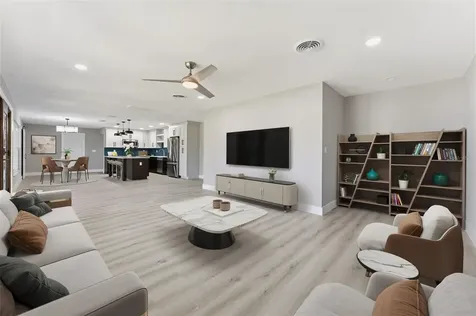 140 88th Avenue NE St Petersburg FL 33702