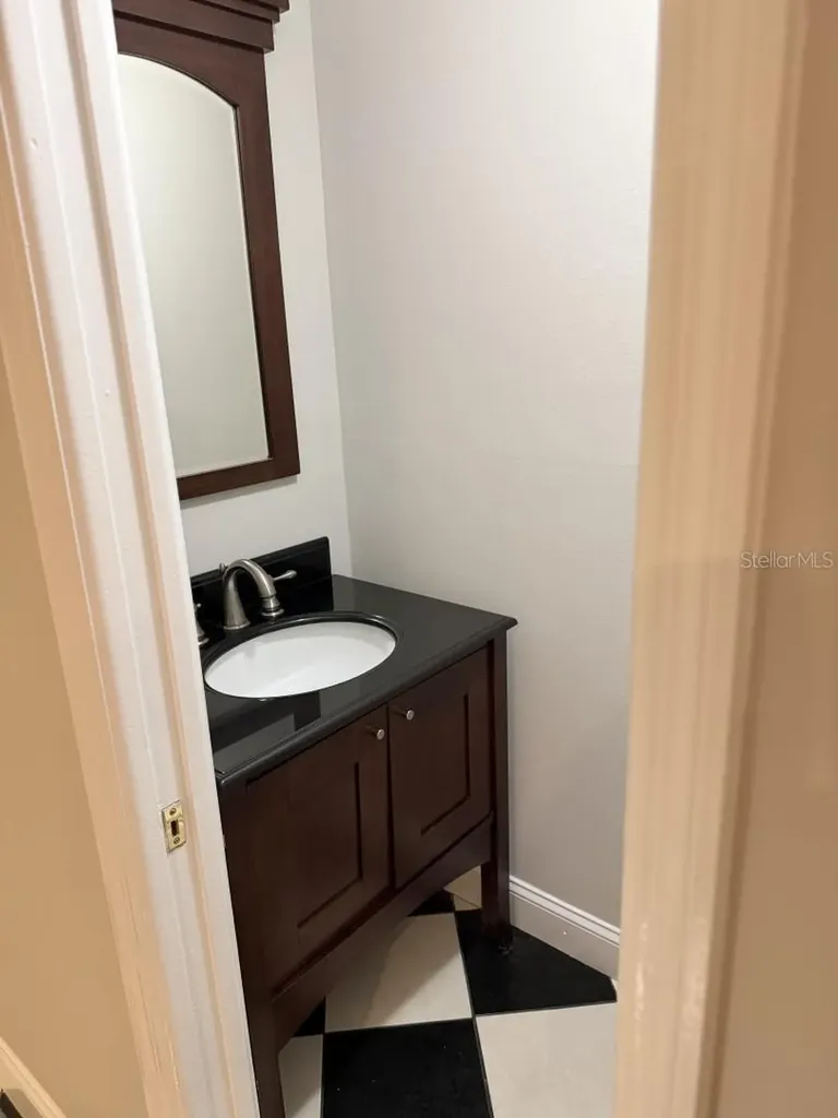 606 S Glen Avenue Tampa FL 33609