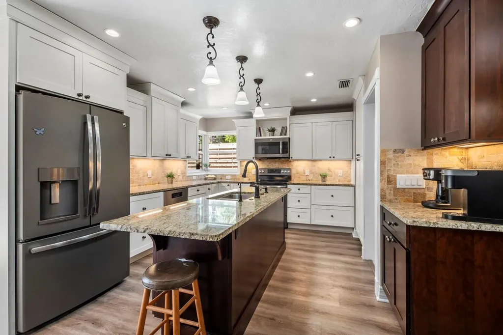 2352 Palm Terrace Sarasota FL 34231