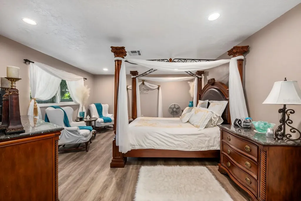 2352 Palm Terrace Sarasota FL 34231