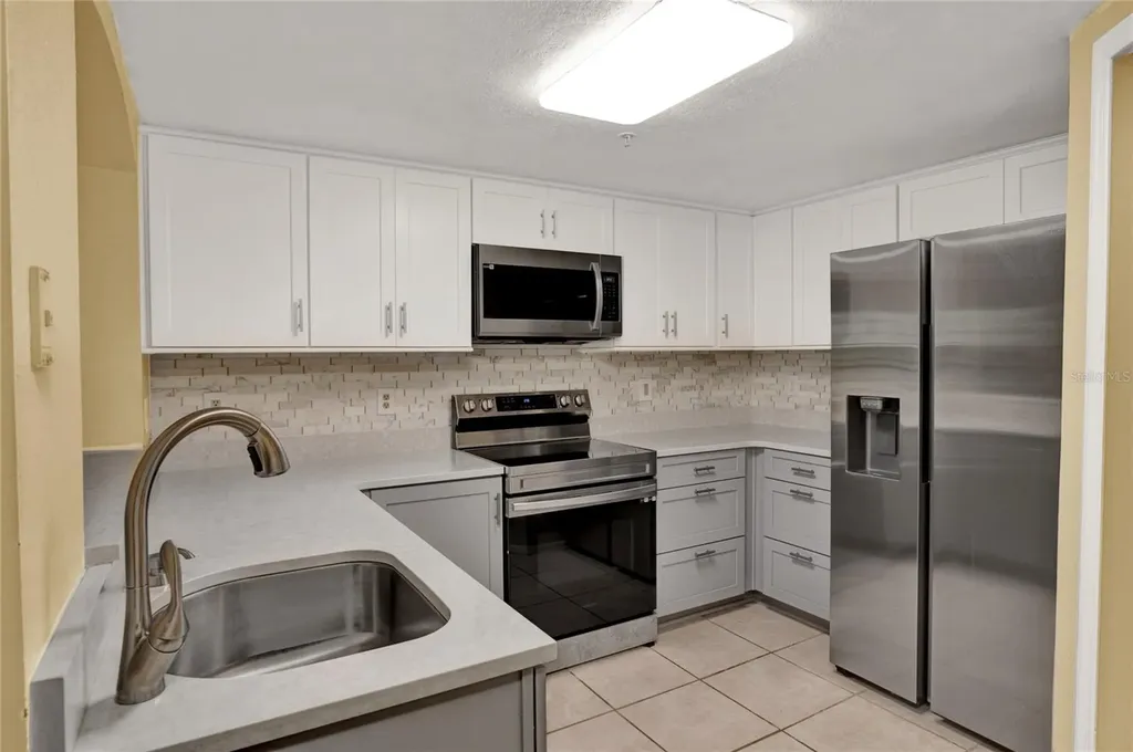 1325 Rotonda Point Lake Mary FL 32746
