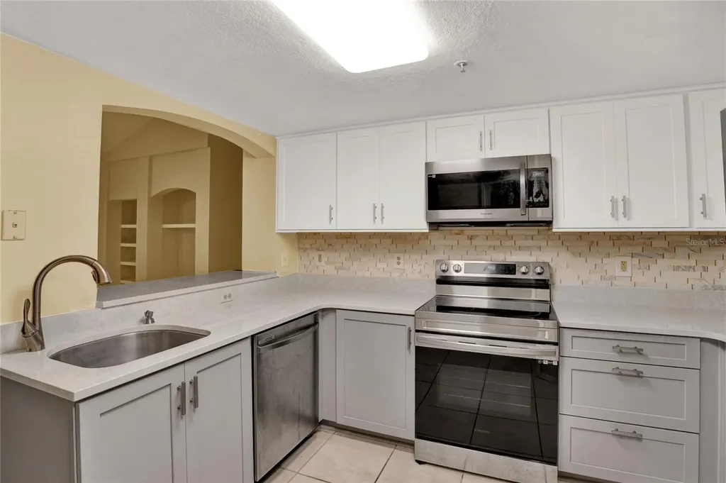 1325 Rotonda Point Lake Mary FL 32746