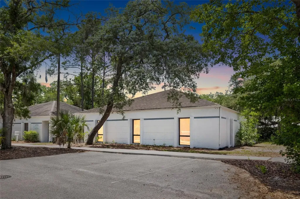 13308 Winding Oak Court Tampa FL 33612