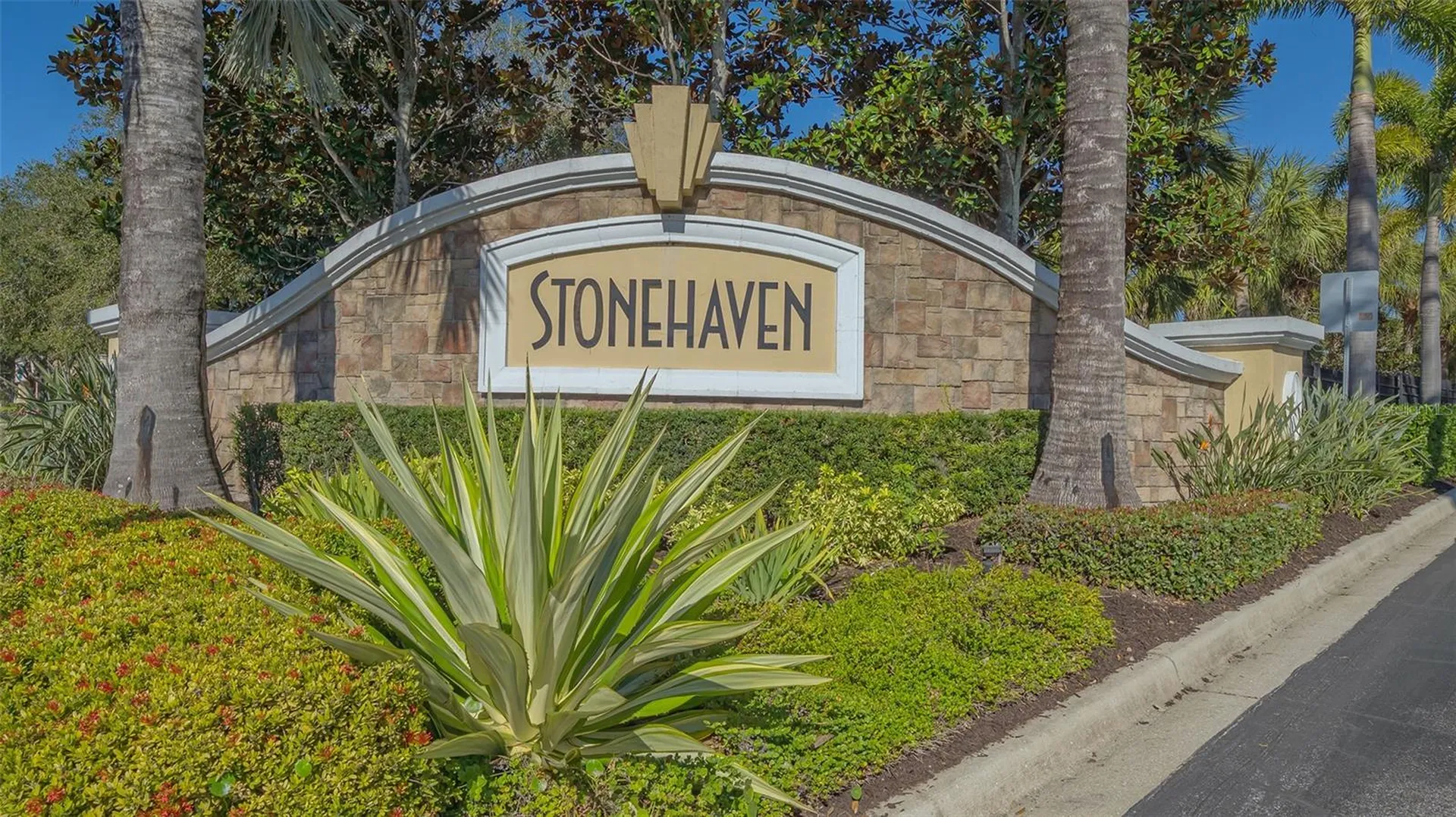 7843 Moonstone Drive Sarasota FL 34233
