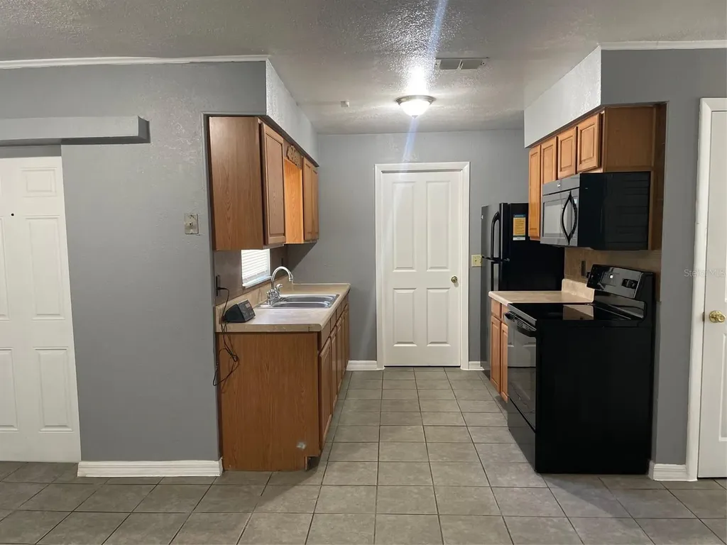 1935 W 14th Street Sanford FL 32771