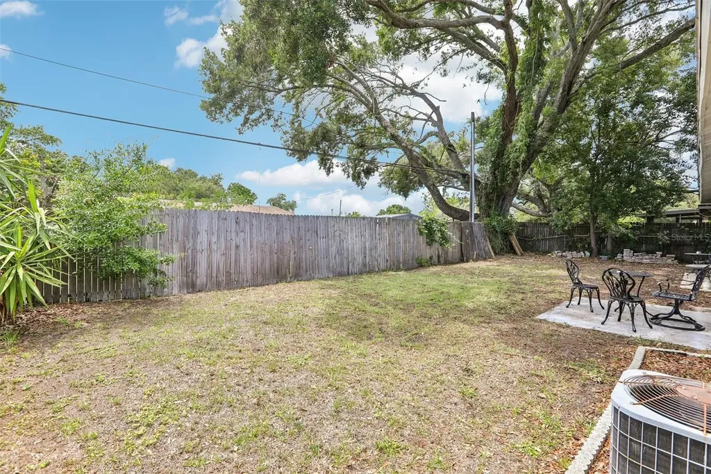 1104/1106 Amble Lane Clearwater FL 33755