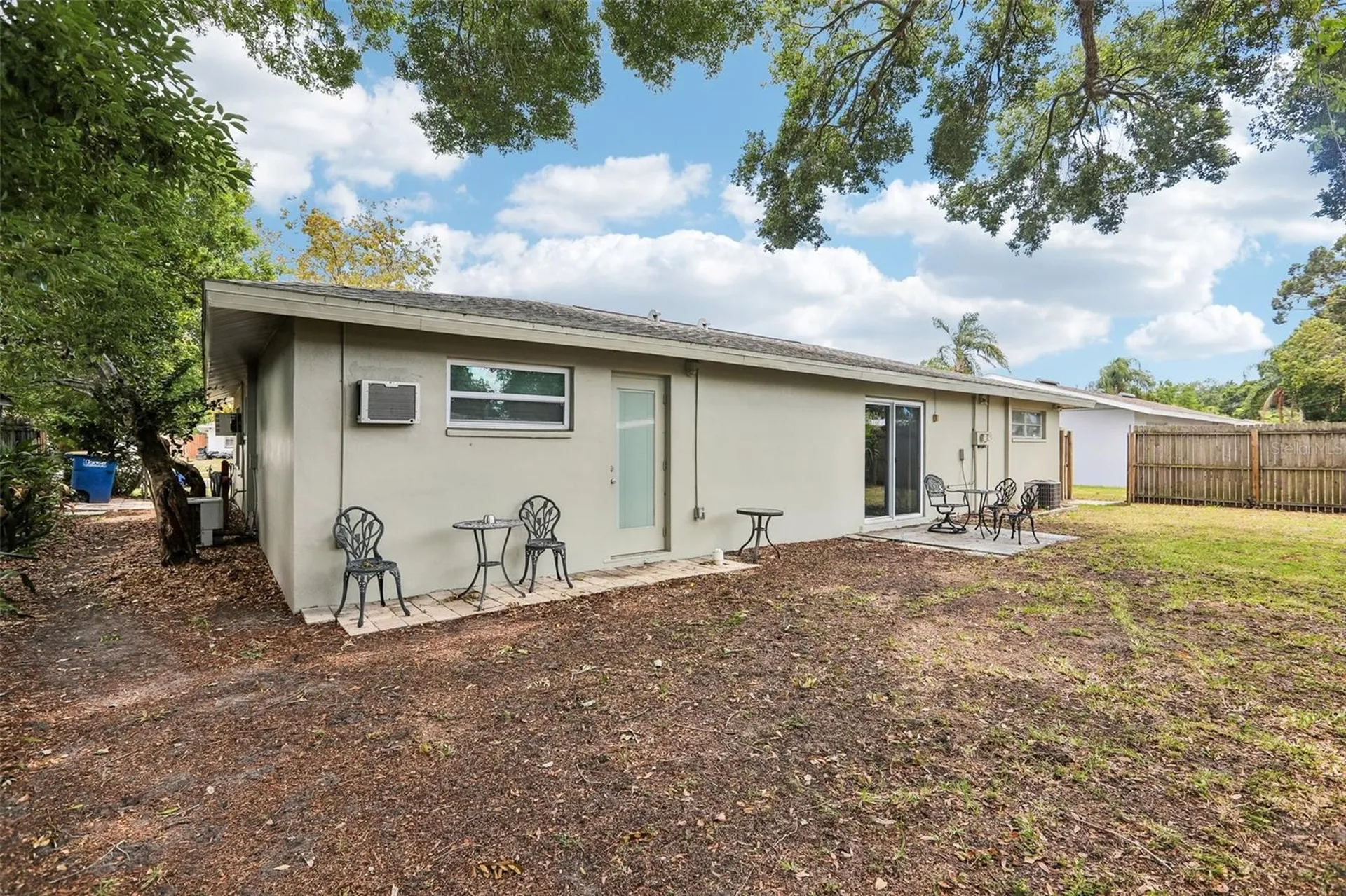 1104/1106 Amble Lane Clearwater FL 33755