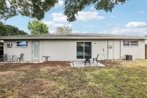1104/1106 Amble Lane Clearwater FL 33755