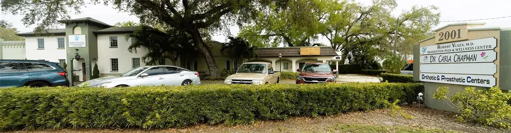2001 Manatee Avenue E Bradenton FL 34208
