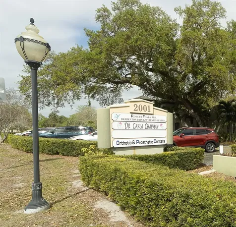 2001 Manatee Avenue E Bradenton FL 34208