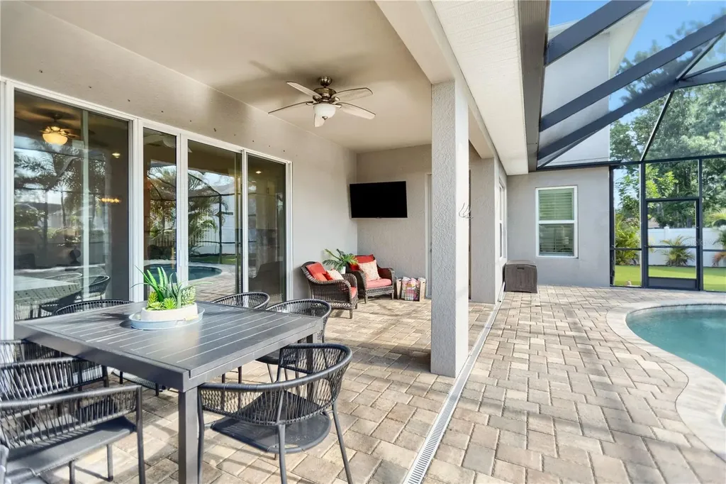 1506 S Clark Avenue Tampa FL 33629