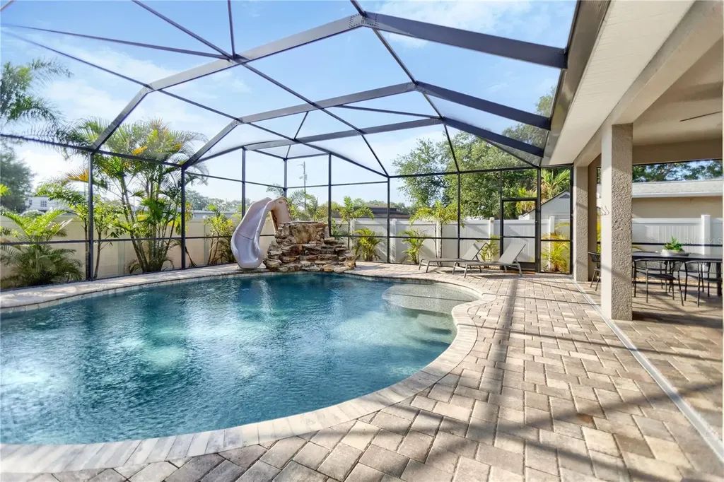 1506 S Clark Avenue Tampa FL 33629