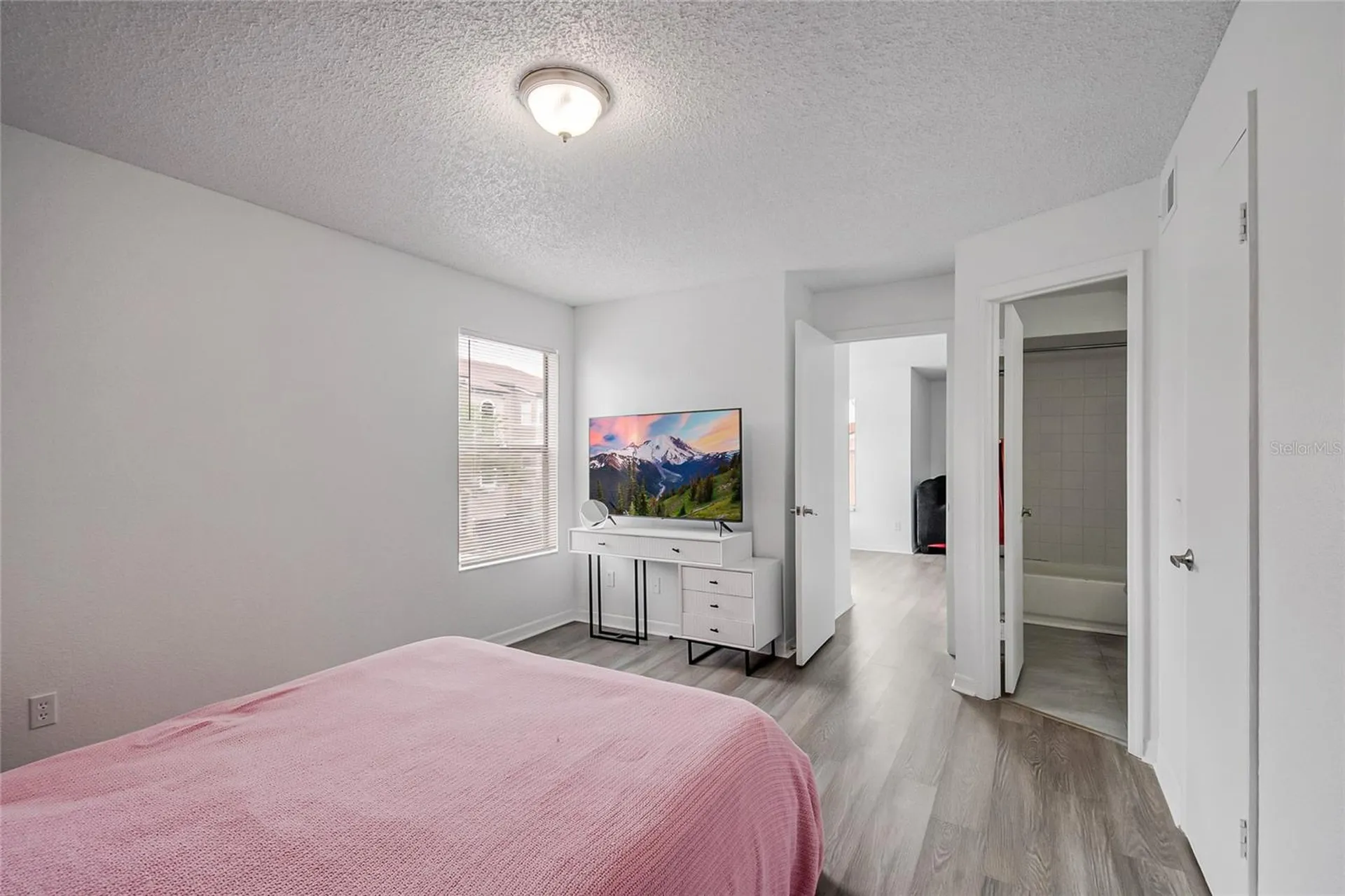 5120 Conroy Road Orlando FL 32811