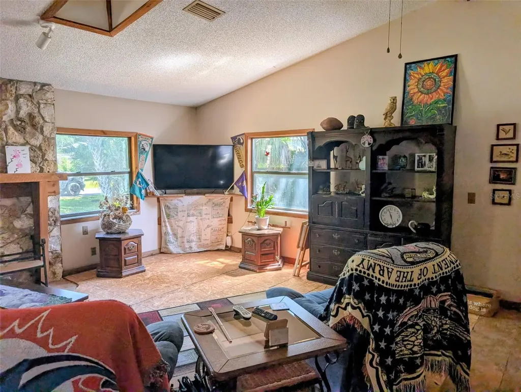 24514 Bonnett Road Astor FL 32102