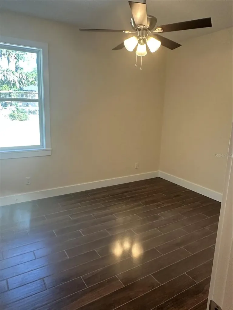 4011 Amber Road Valrico FL 33594