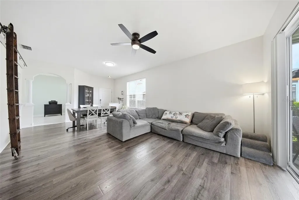 1902 Echo Pond Place Wesley Chapel FL 33543