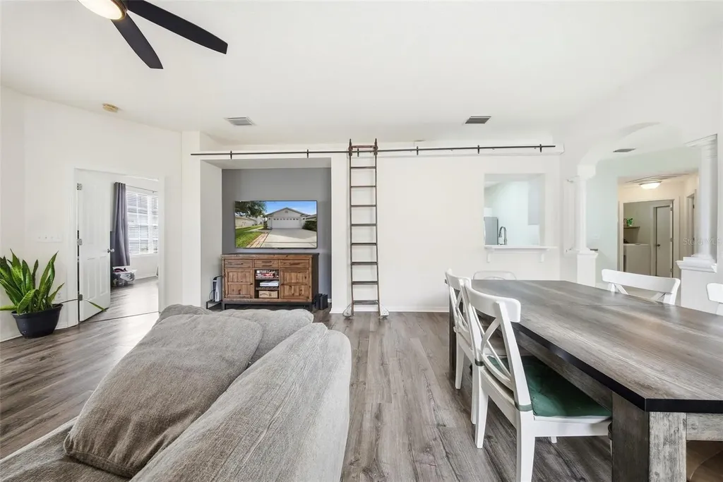 1902 Echo Pond Place Wesley Chapel FL 33543