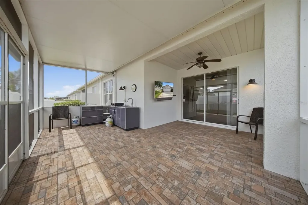 1902 Echo Pond Place Wesley Chapel FL 33543