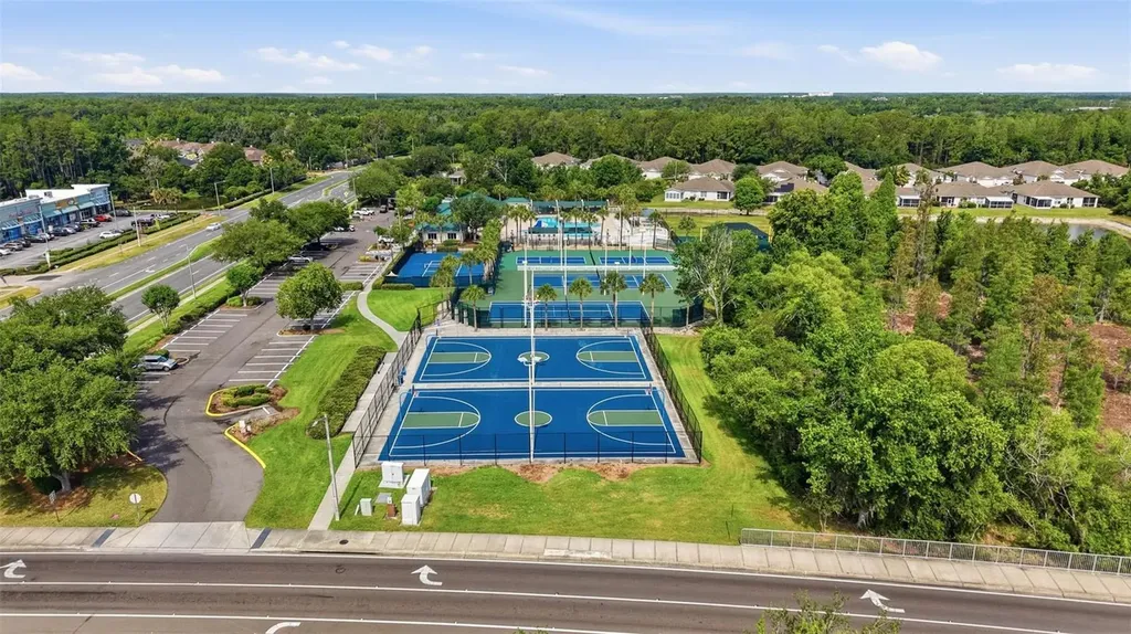 1902 Echo Pond Place Wesley Chapel FL 33543