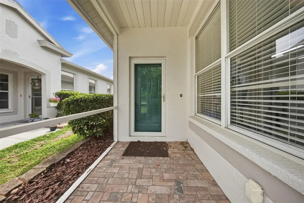 1902 Echo Pond Place Wesley Chapel FL 33543