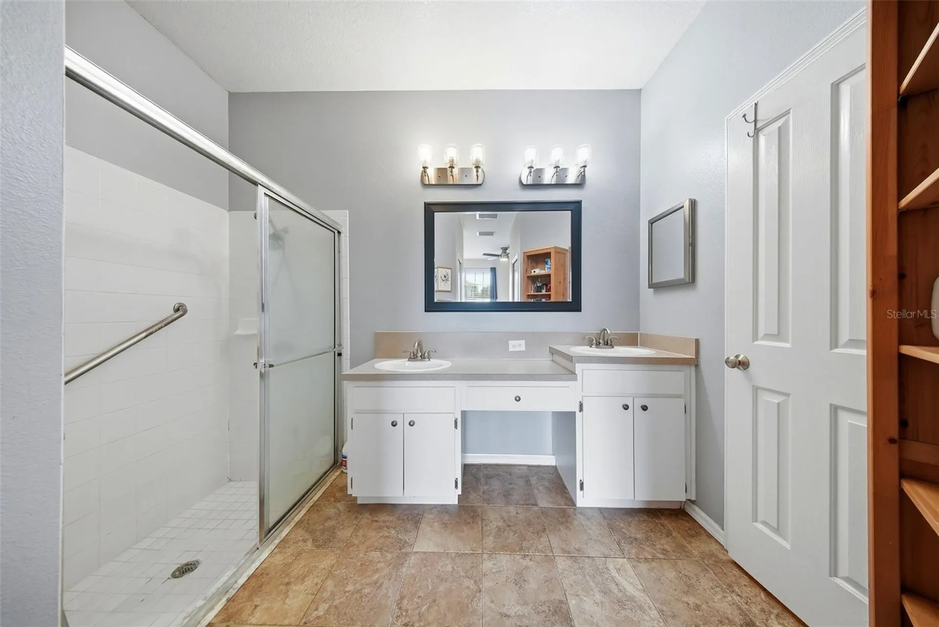 1902 Echo Pond Place Wesley Chapel FL 33543