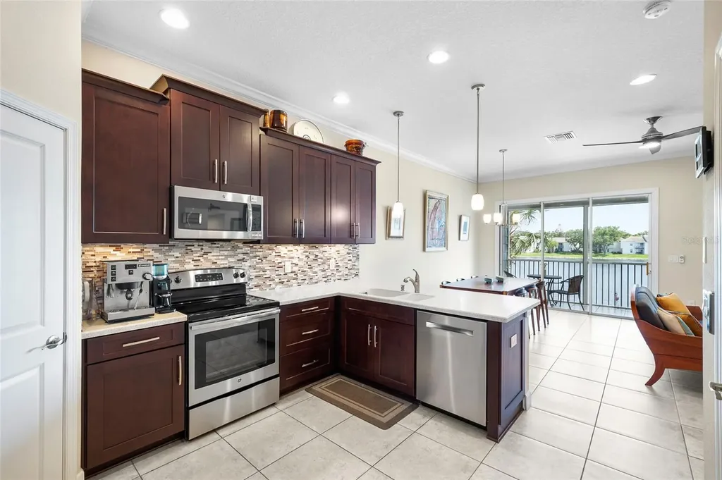 3226 Nautical Place S St Petersburg FL 33712