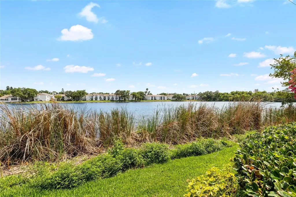 3226 Nautical Place S St Petersburg FL 33712