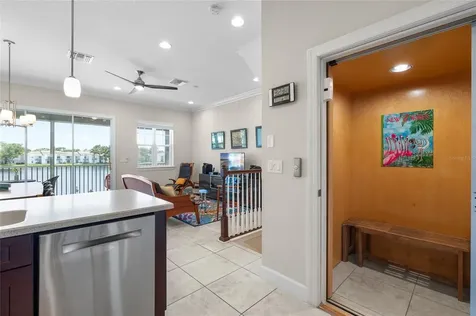 3226 Nautical Place S St Petersburg FL 33712