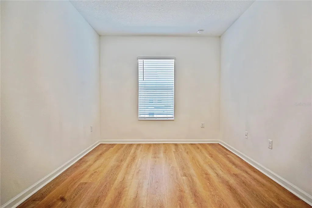2537 Skyline Loop Kissimmee FL 34758