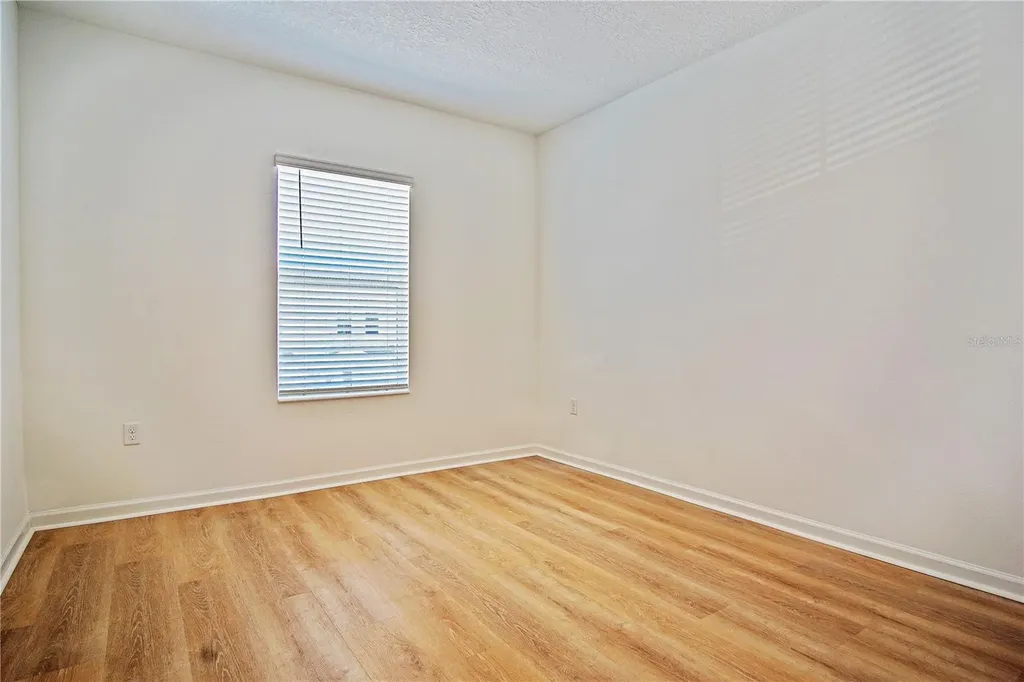 2537 Skyline Loop Kissimmee FL 34758