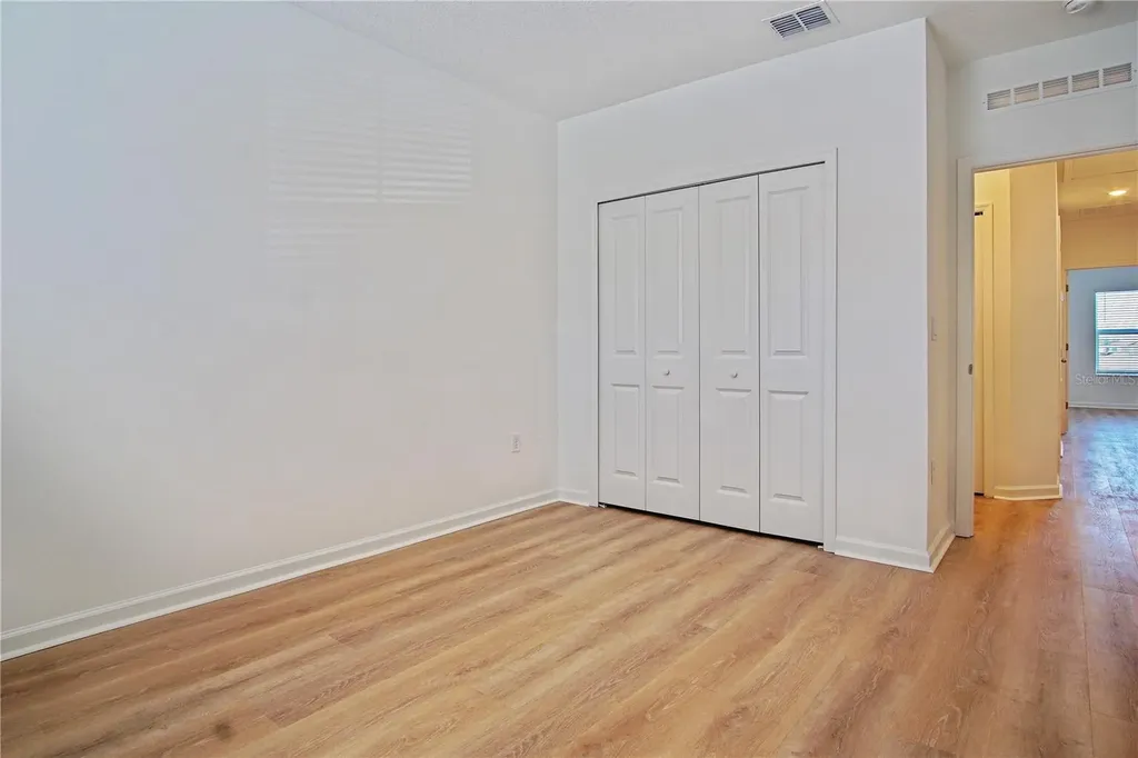 2537 Skyline Loop Kissimmee FL 34758