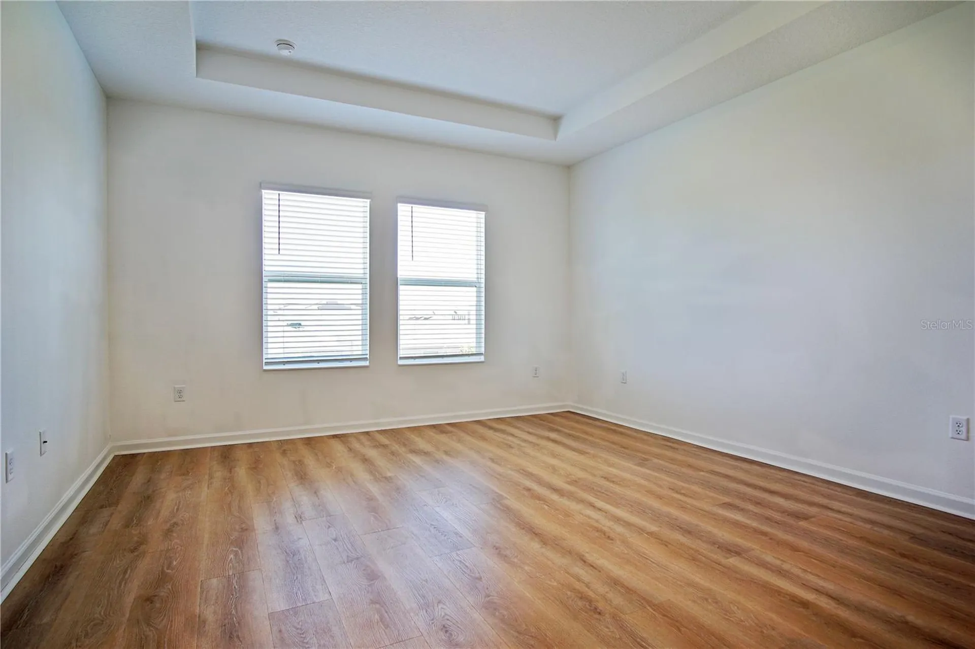 2537 Skyline Loop Kissimmee FL 34758