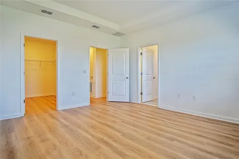 2537 Skyline Loop Kissimmee FL 34758
