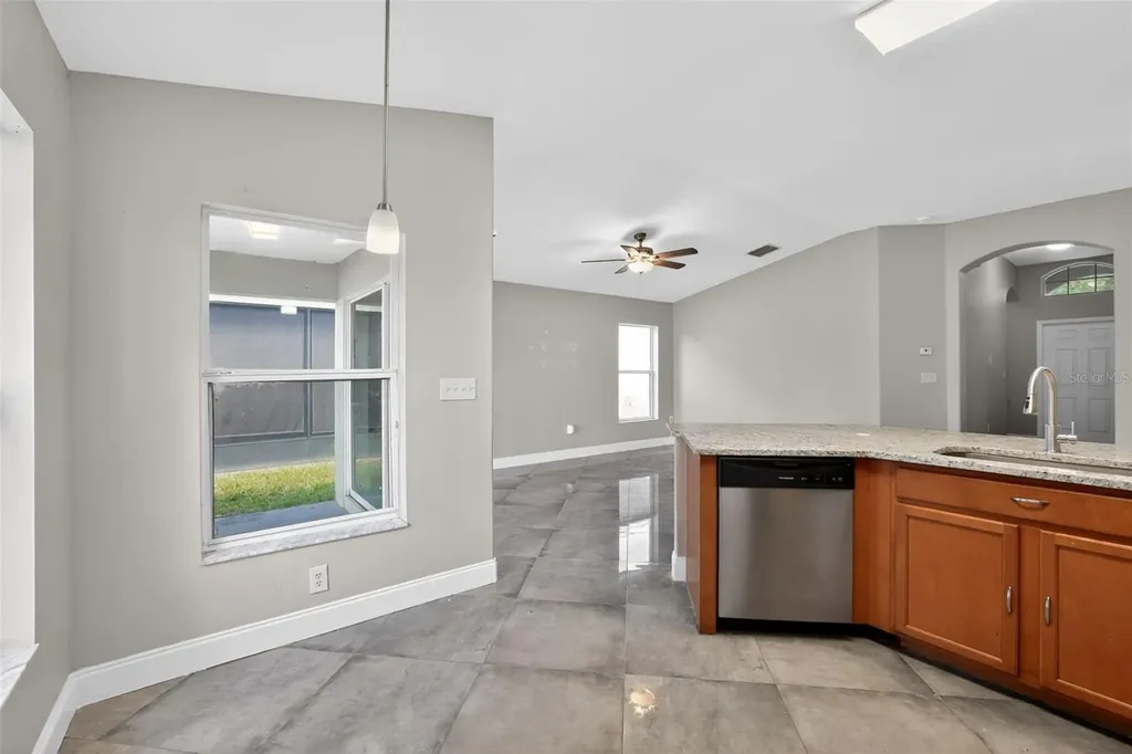7513 Turtle View Drive Ruskin FL 33573