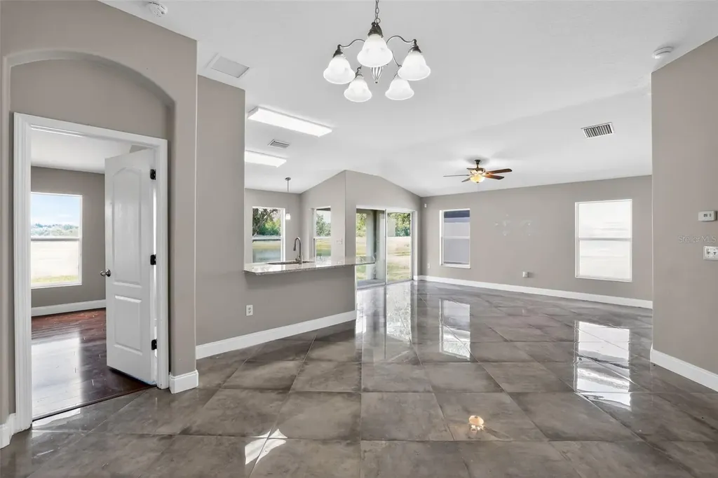 7513 Turtle View Drive Ruskin FL 33573