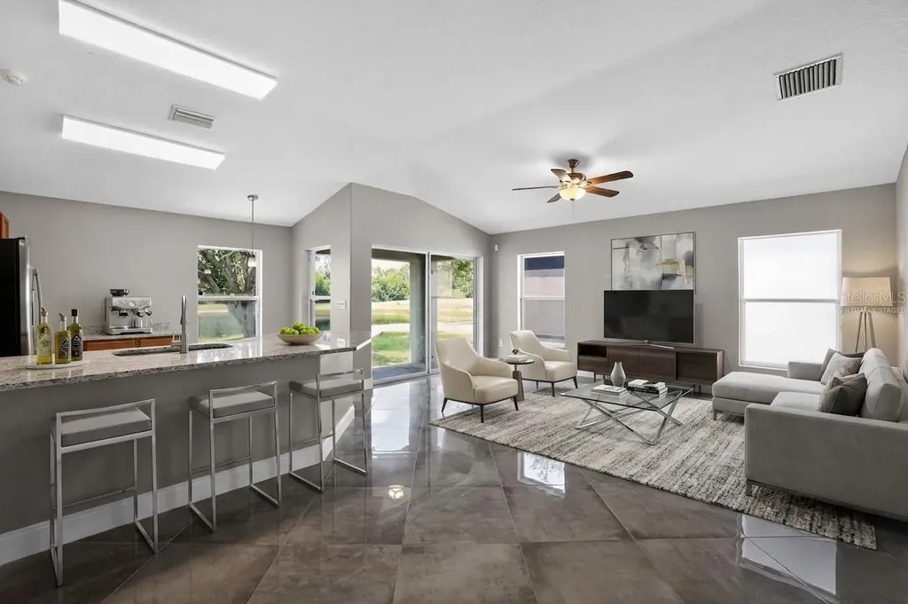 7513 Turtle View Drive Ruskin FL 33573