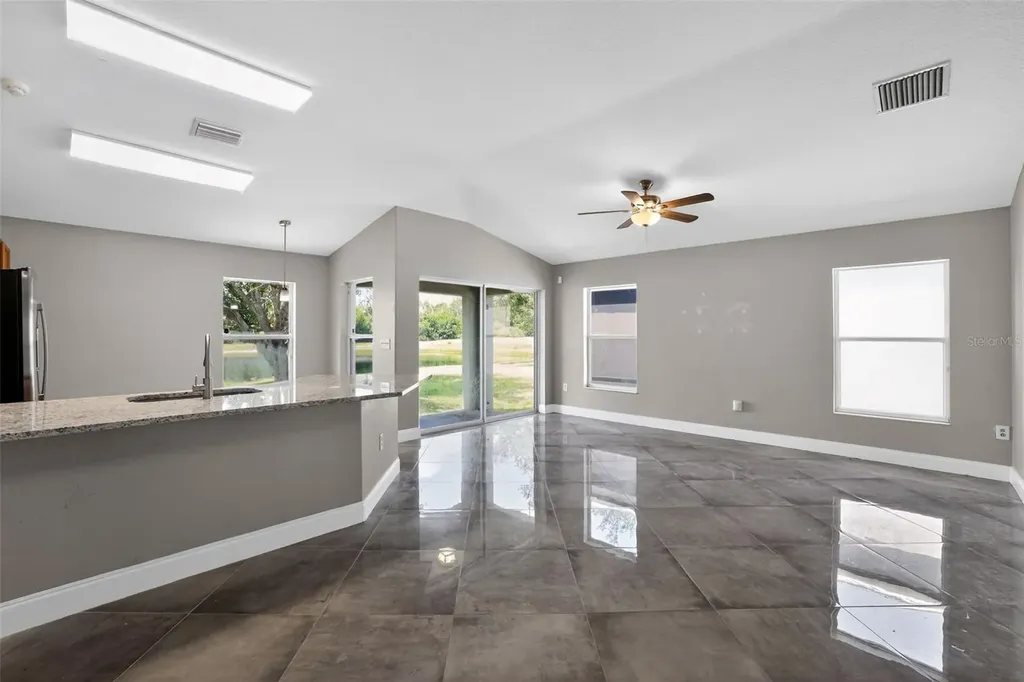7513 Turtle View Drive Ruskin FL 33573