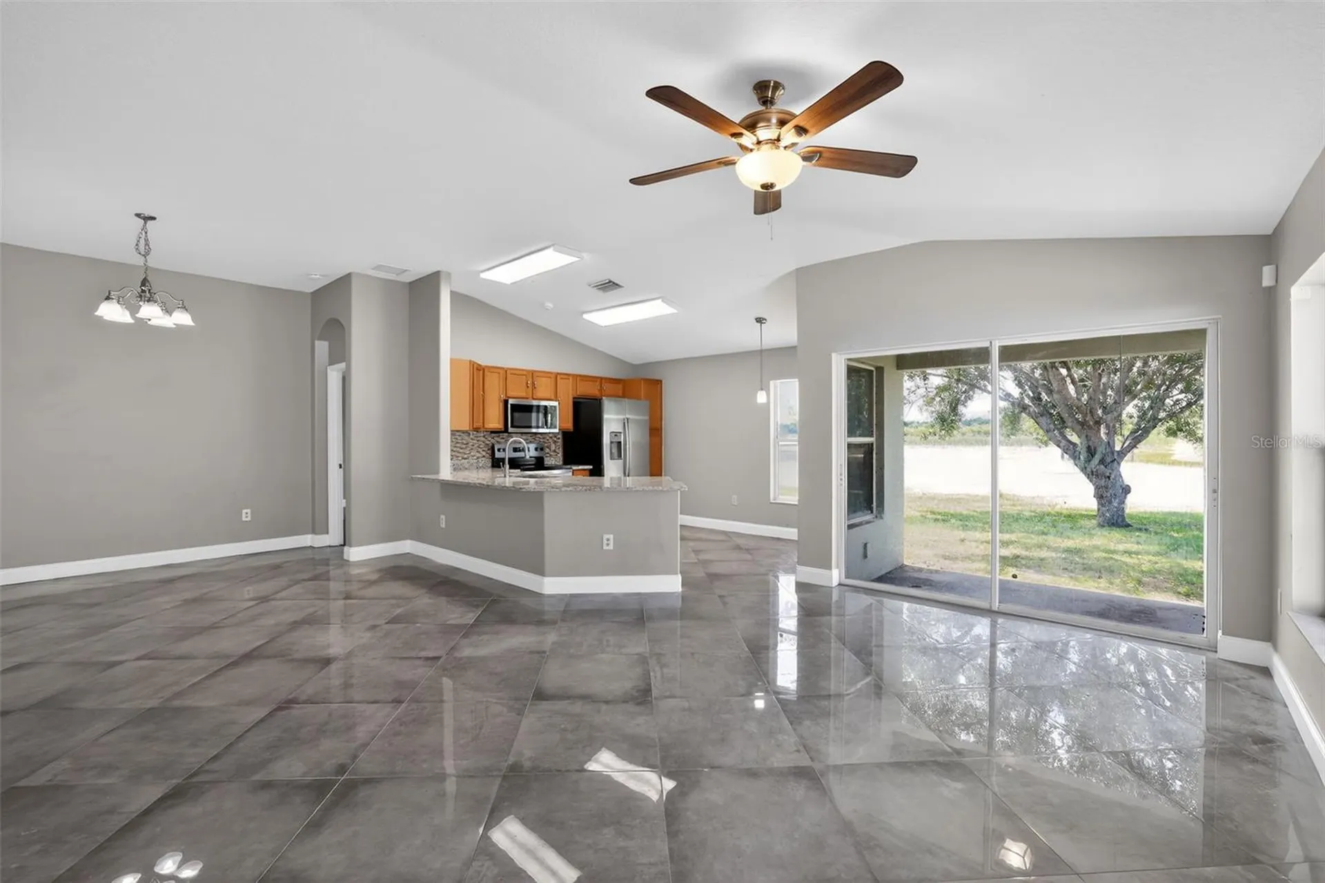 7513 Turtle View Drive Ruskin FL 33573