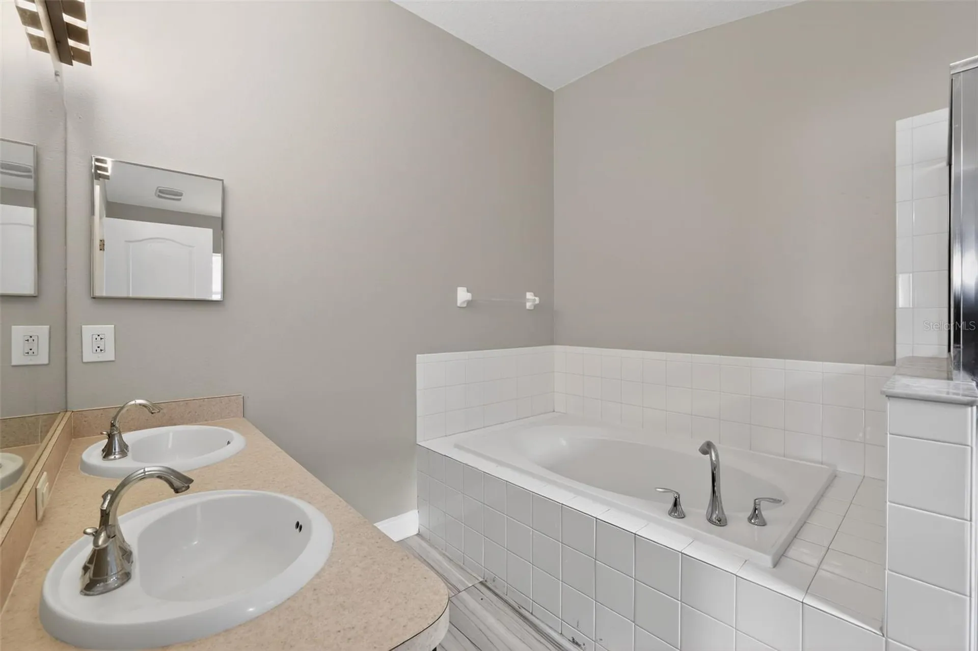 7513 Turtle View Drive Ruskin FL 33573