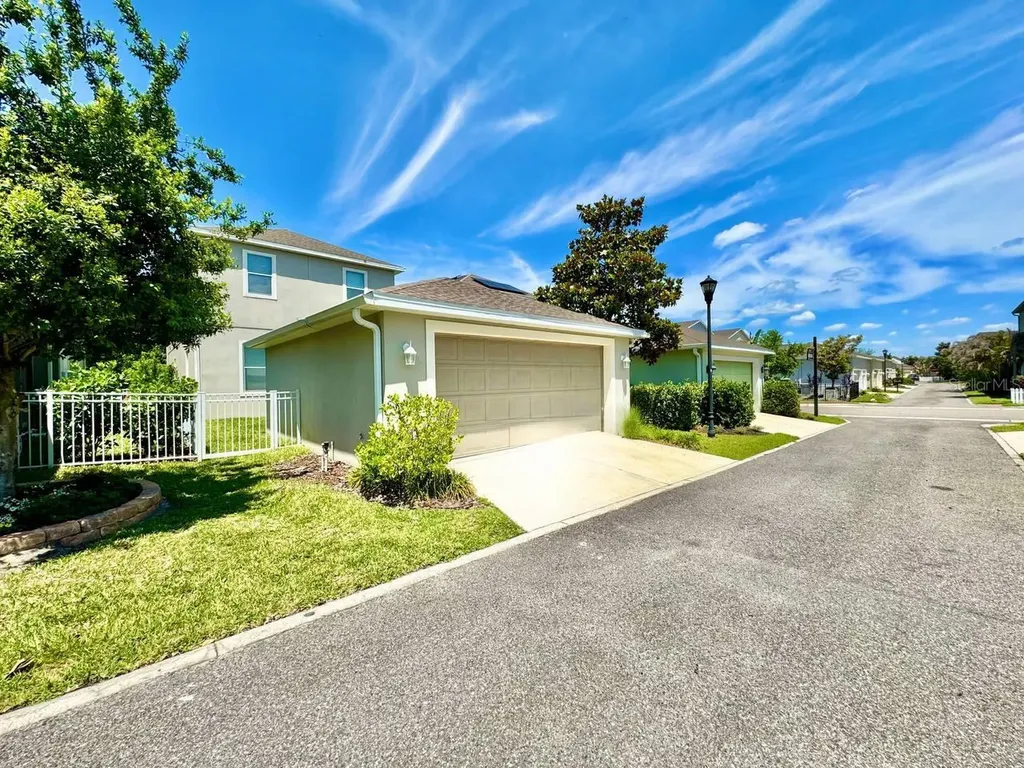 11127 Winthrop Lake Drive Riverview FL 33578