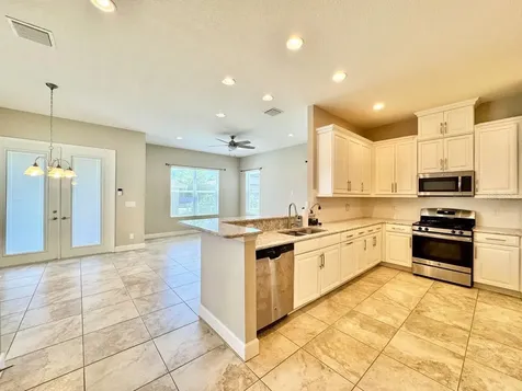 11127 Winthrop Lake Drive Riverview FL 33578