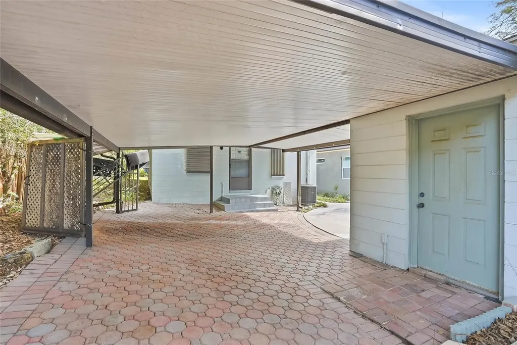 1026 W Rambla Street Tampa FL 33612