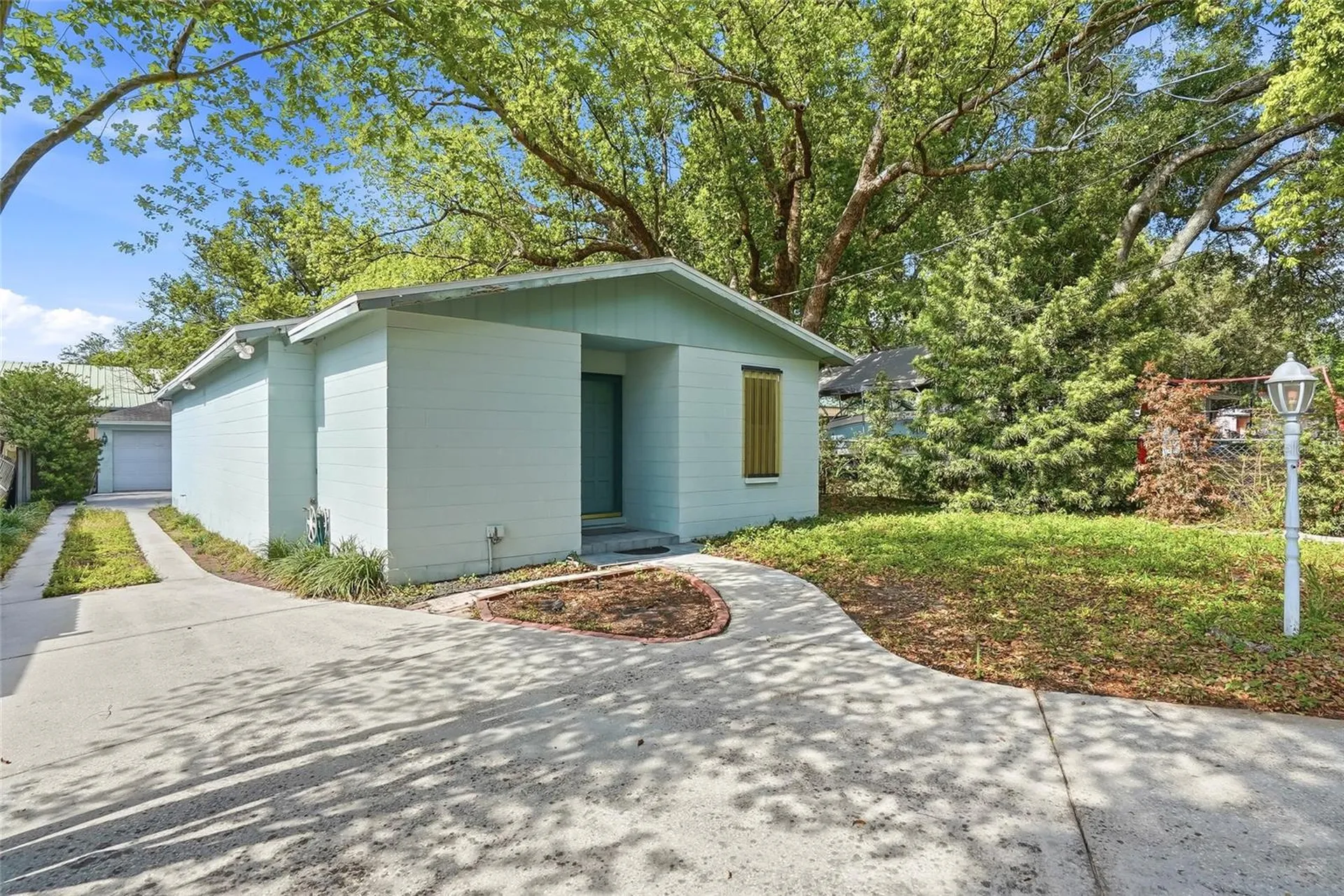 1026 W Rambla Street Tampa FL 33612